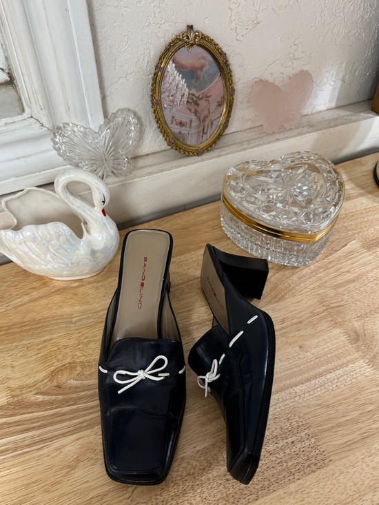 Bandolino Shoes - Bandolino Y2K Kitten Heel Mules Size 8.5 | Navy Square Toe Bow Slides Pumps
